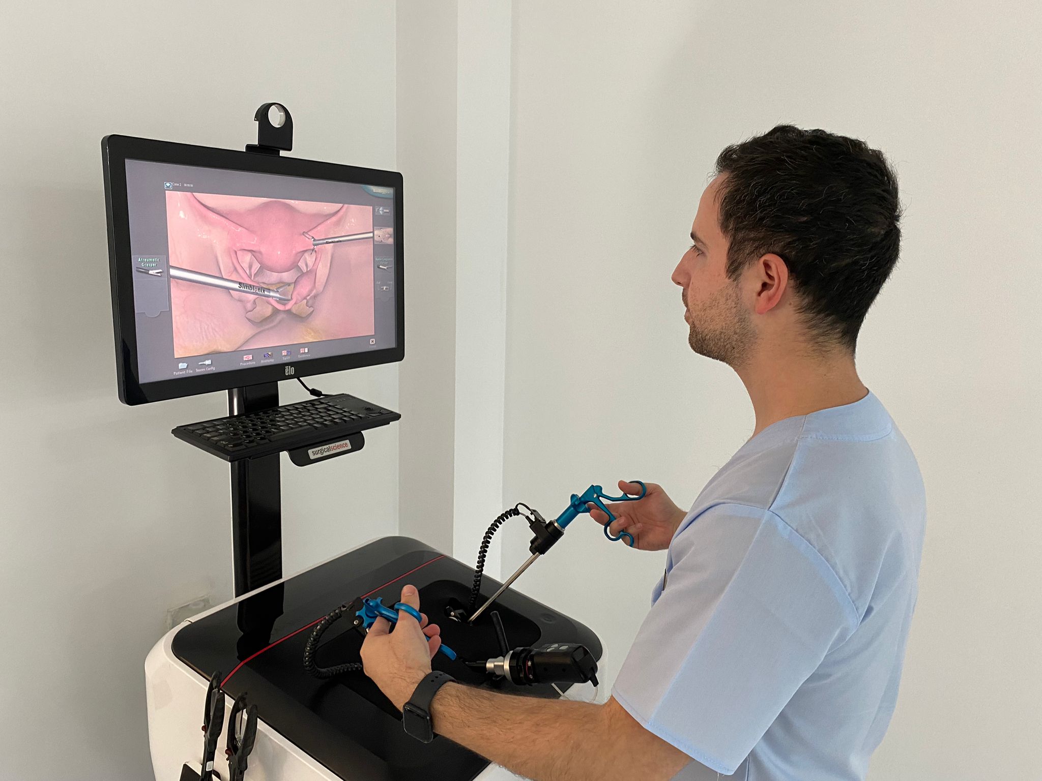 Simulator chirurgie laparoscopică